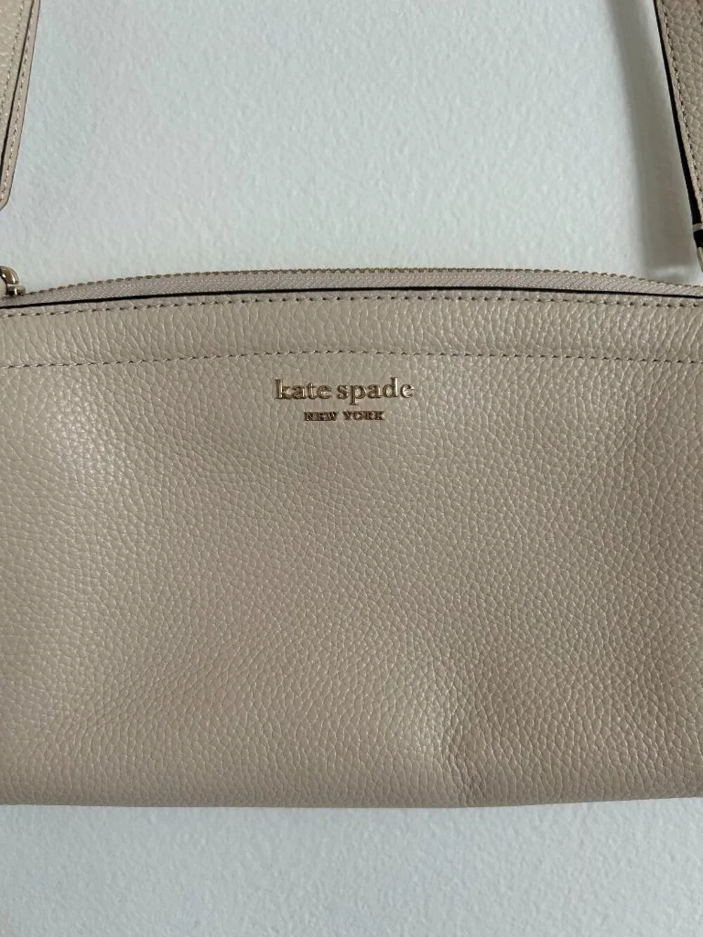 Kate Spade New York Knott Small Leather Crossbody Bag in Milk Glass Cream